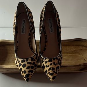 Leopard Hair pump